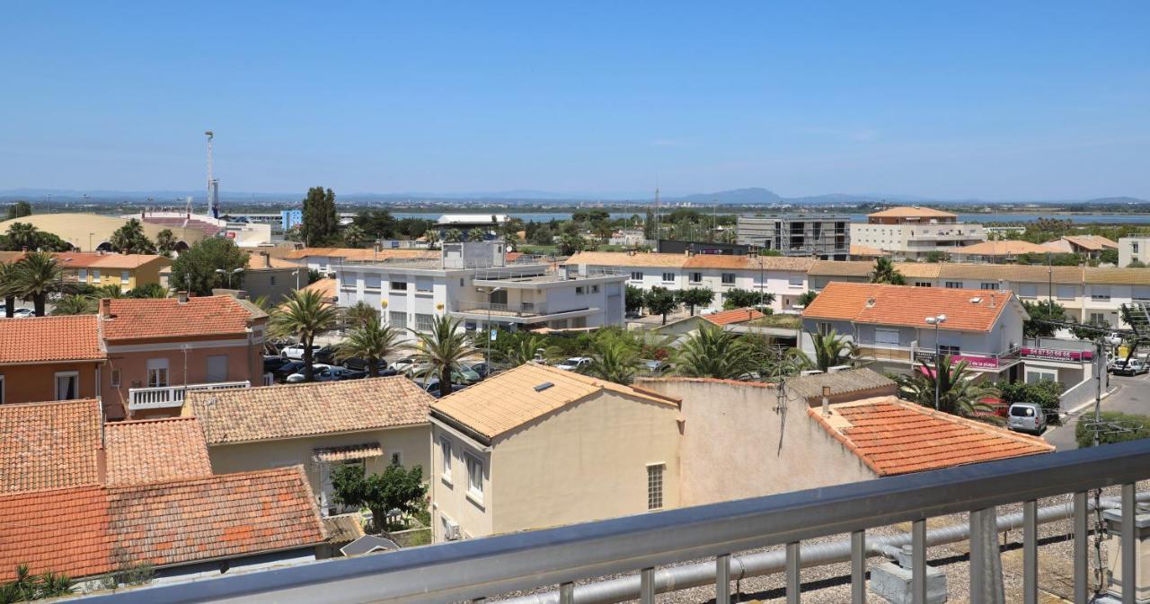 Tres Bel Front De -4 Personnes- *